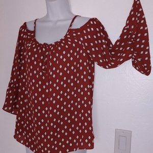 INC International Concepts Cold Shoulder Blouse Brick Red Geometric Size EUC